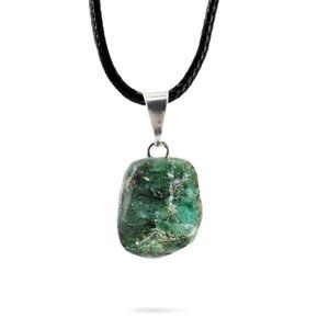 Emerald Crystal Pendant Necklace for Enhancing Abundance, Love, Intelligence